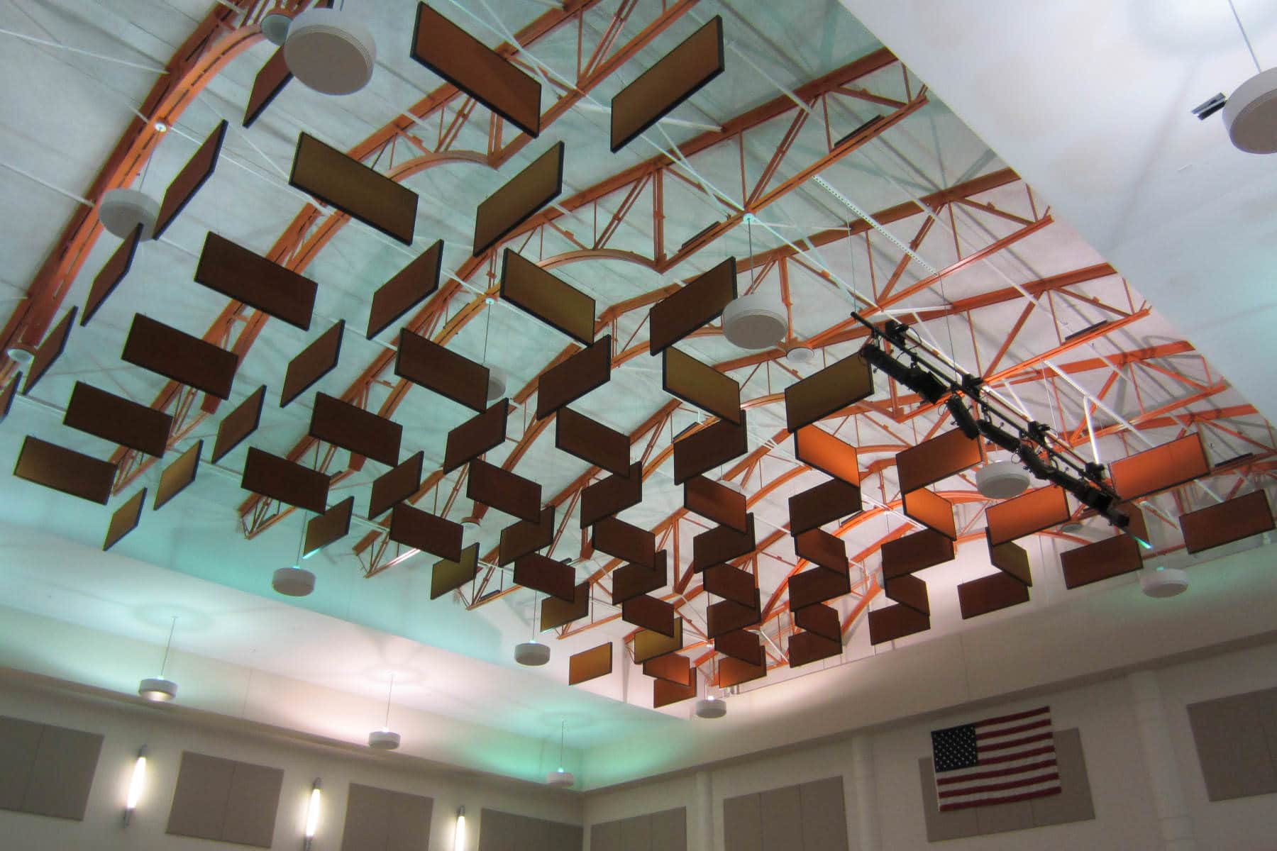 High School cafeteria with Standard Series and Evolution Acoustic Panels